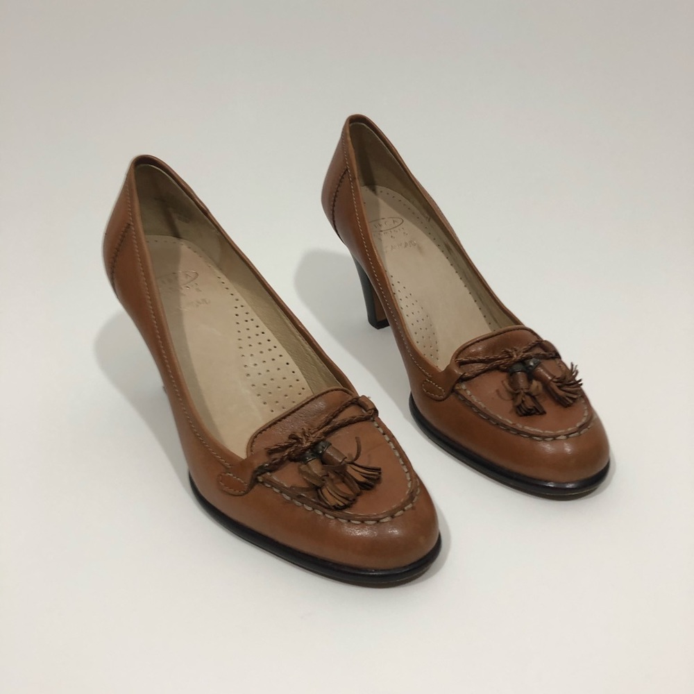 Joan & David Gallia Loafer Style Pump
